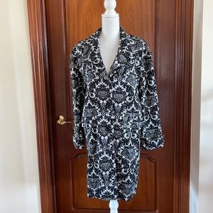 Boutique Moschino Black & White Design Coat